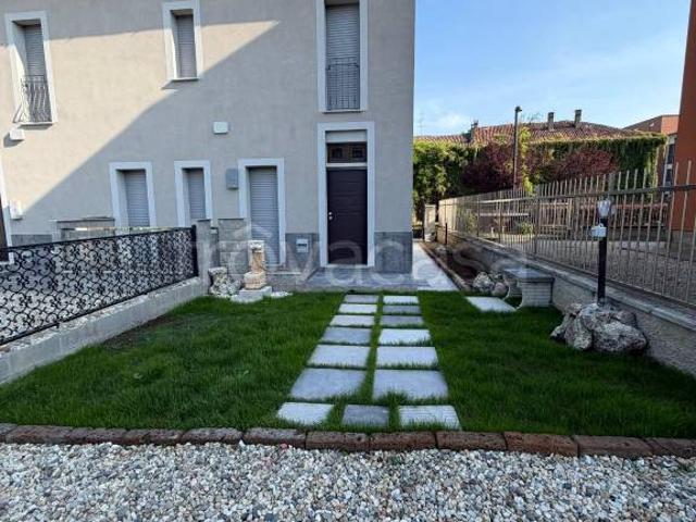 Trilocale in vendita a Torrevecchia Pia via Libertà, 5