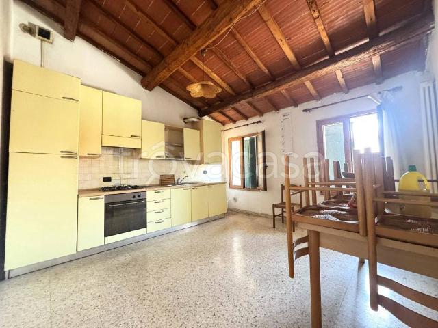 Trilocale in vendita a Torri di Confine, Gambellara