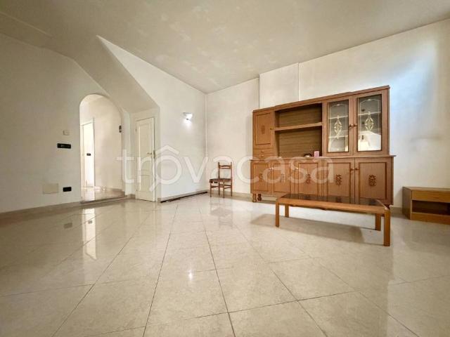 Trilocale in vendita a Tovo San Giacomo via Roma