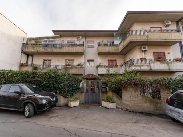 Trilocale in vendita a Tremestieri Etneo