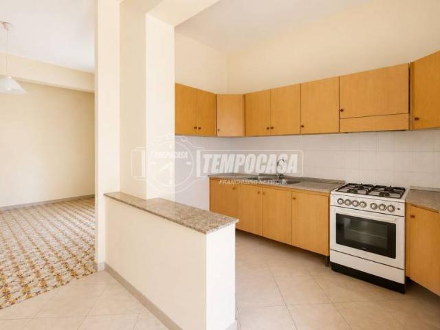 Trilocale in vendita a Trentola Ducenta via Roma 170