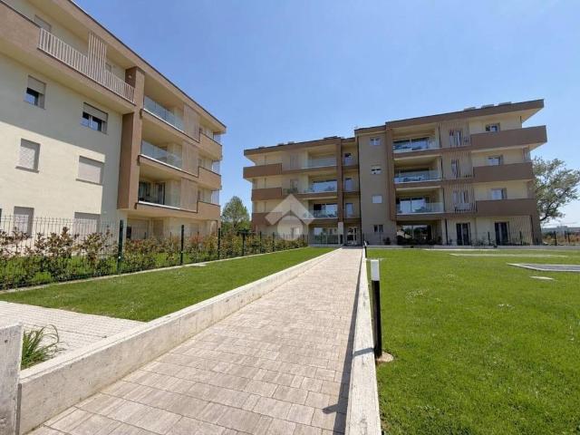 Trilocale in vendita a Trezzo sull'Adda via Gianfranco Miglio, 10