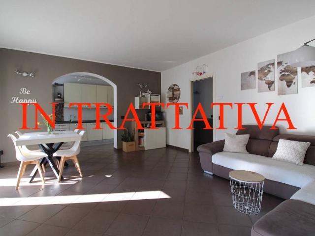 Trilocale in vendita a Varese via valgella, 45, Biumo Inferiore Superiore