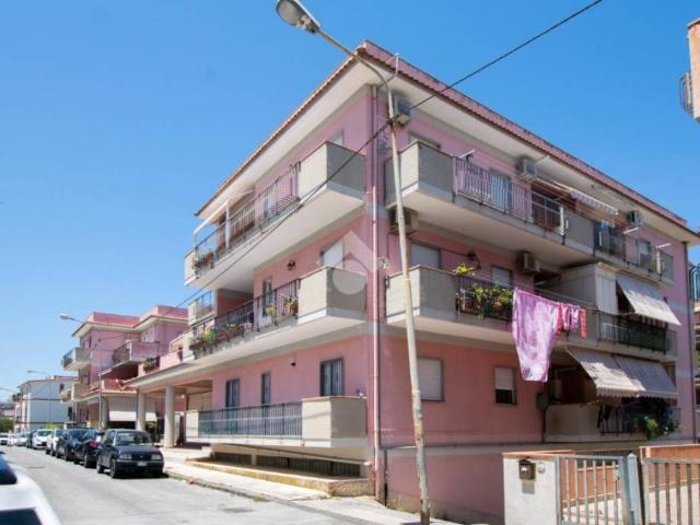 Trilocale in vendita a Venetico via delle Officine, 19, Venetico Marina
