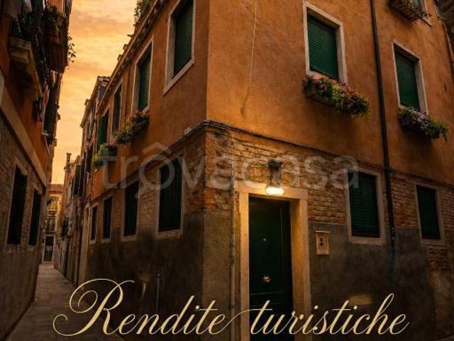 Trilocale in vendita a Venezia, Santi Apostoli San Canciano