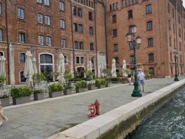 Trilocale in vendita a Venezia, Redentore Palanca