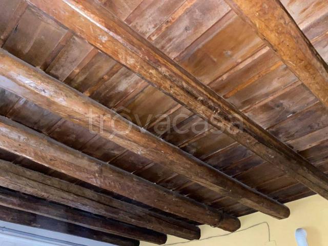 Trilocale in vendita a Verona via San Nazaro, 69, Veronetta