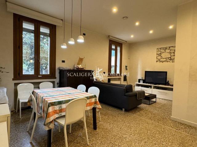 Trilocale in vendita a Verona via Quarto, Valdonega