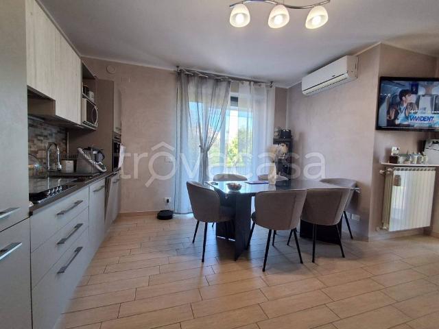 Trilocale in vendita a Vercelli via Canton Biliemme, 31