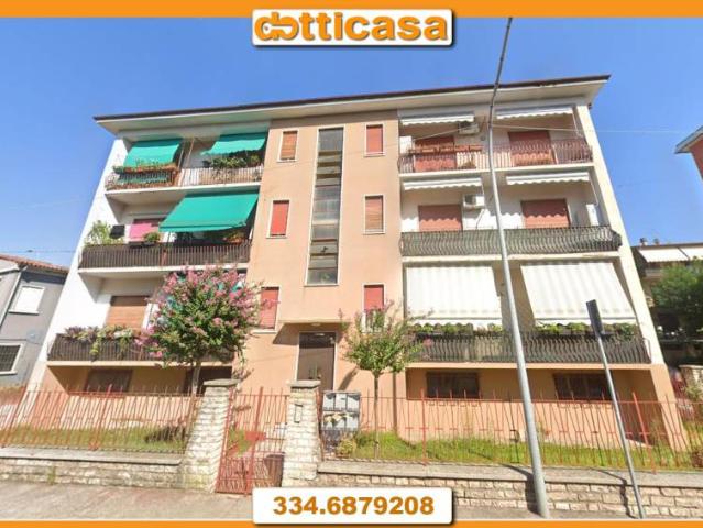 Trilocale in vendita a Vicenza via Curtatone, 22