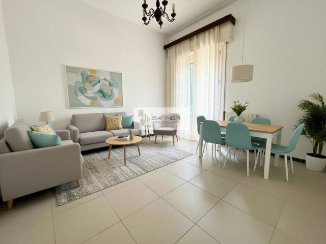 Trilocale in vendita a Viareggio via Giulio Cesare