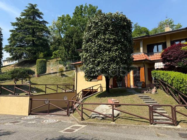 Trilocale in vendita a Villa d'Adda