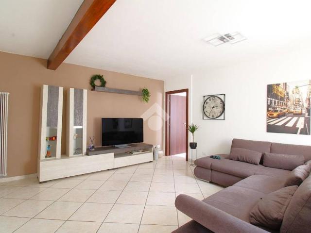 Trilocale in vendita a Villastellone via conte cerutti, 21