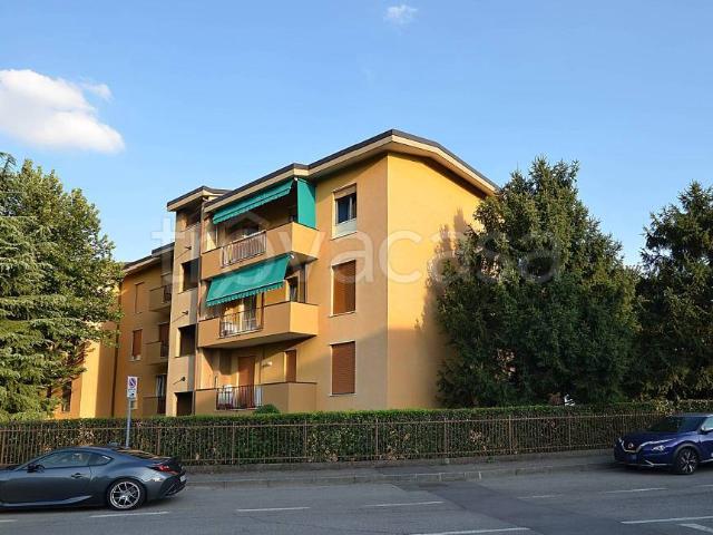Trilocale in vendita a Vimercate via Enrico Fermi, 8