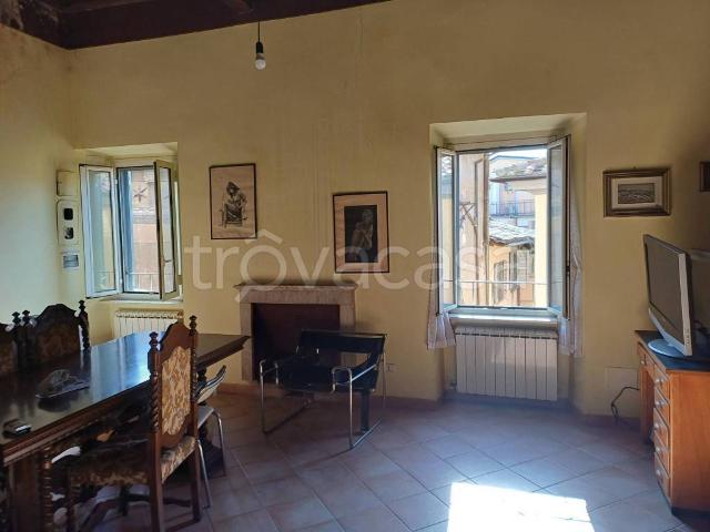 Trilocale in vendita a Viterbo via Giacomo Matteotti, 50, Sacrario Piazza della Rocca