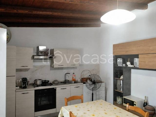 Trilocale in vendita a Vittoria via Bari