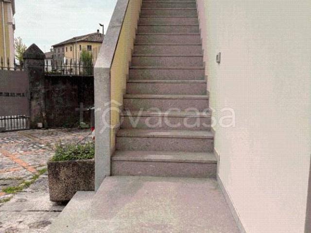 Trilocale in vendita a Vittorio Veneto via San Fermo