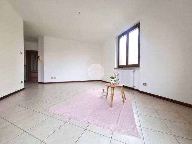 Trilocale in vendita a Voghera