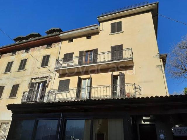 Trilocale in vendita a Zogno via Roma, 8