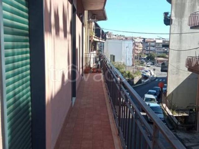 Trilocale in vendita ad Aci Catena via Turi d'Agostino
