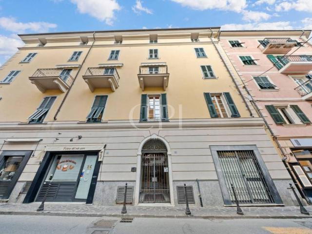 Trilocale in vendita ad Alassio