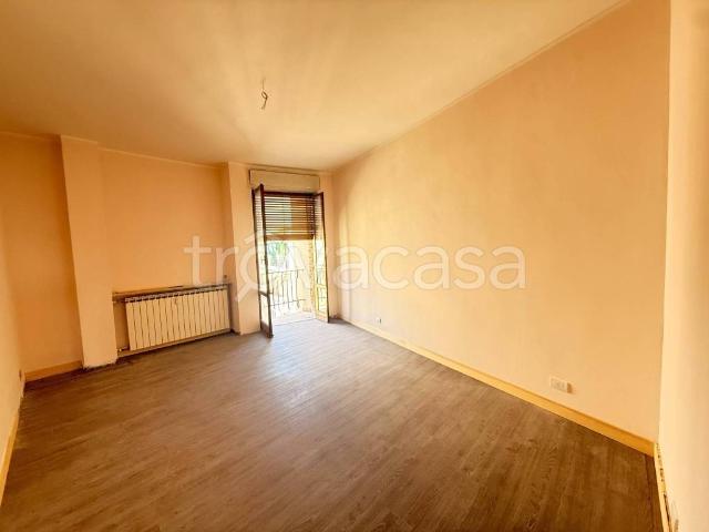 Trilocale in vendita ad Alessandria, Borgo Rovereto Piscina