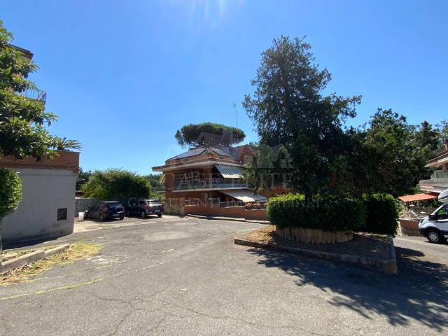 Trilocale in vendita ad Anzio via del Biancospino, 118, Lido Dei Pini