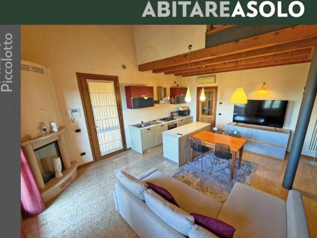 Quadrilocale in vendita ad Asolo via Caterina