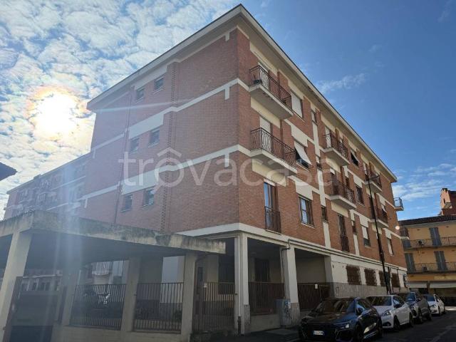 Trilocale in vendita ad Asti via Sant'Evasio, 1, Corso Alessandria