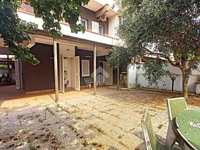 Trilocale in vendita ad Ardea via bolzano, 219, Marina di Ardea