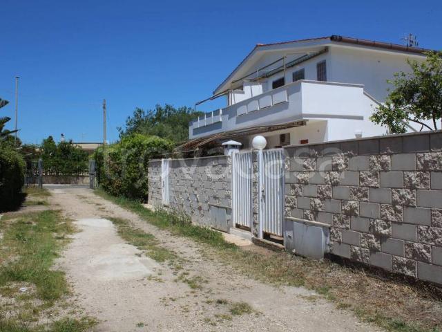 Trilocale in vendita ad Ardea via del Pettirosso, Tor San Lorenzo Nuova California