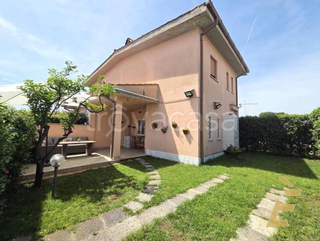 Trilocale in vendita ad Ardea viale tevere, 2, Tor San Lorenzo Nuova California