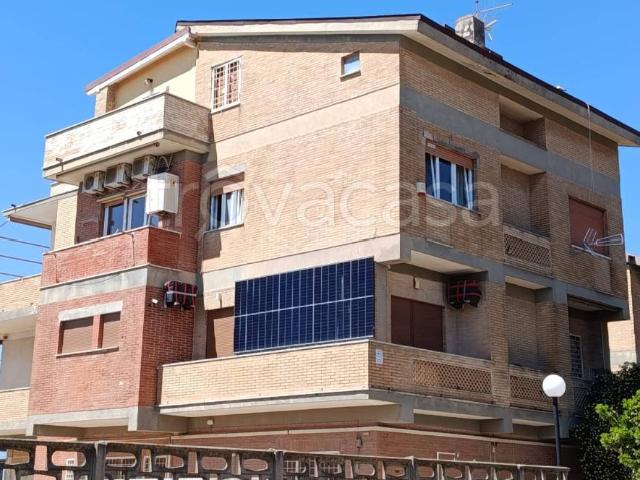 Trilocale in vendita ad Ardea, Marina di Ardea