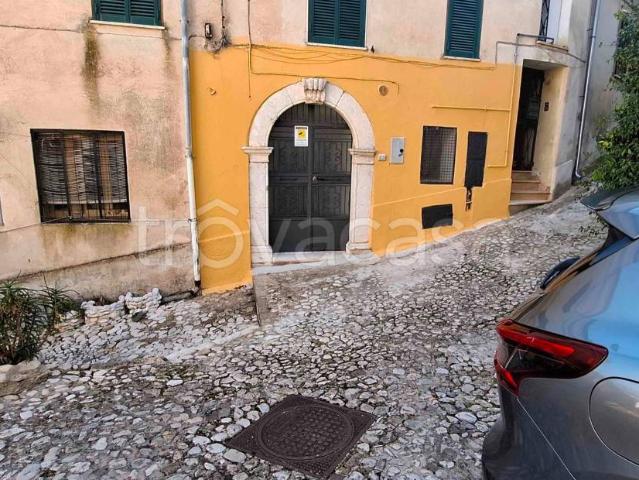 Trilocale in vendita ad Atina