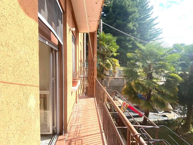 Appartamento in vendita a Arona, Dagnente