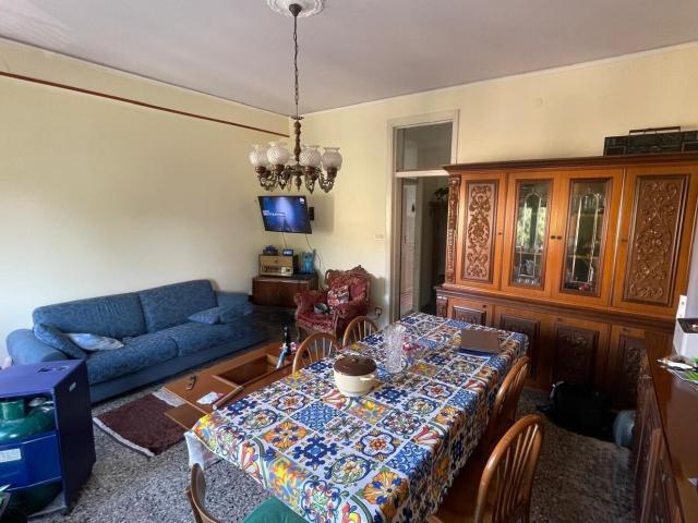 Trilocale in vendita in via cassino 10, Reggio Calabria