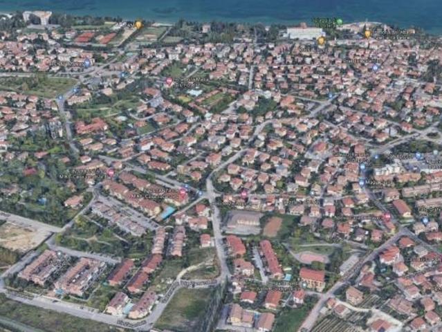Trilocale in Vendita in Via San Zeno a Desenzano del Garda