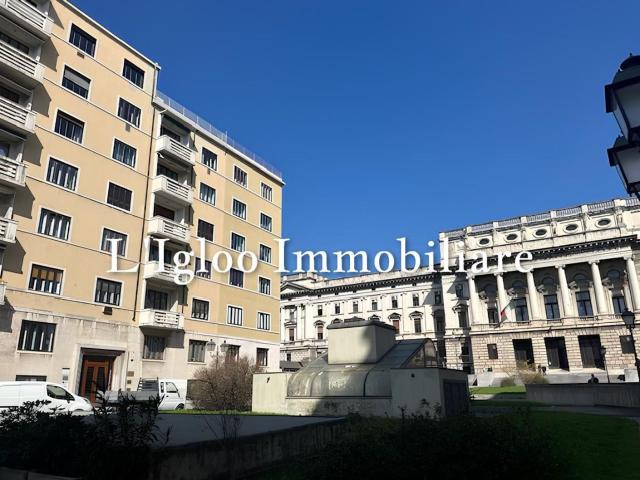 Trilocale in vendita in foro ulpiano 0, Trieste