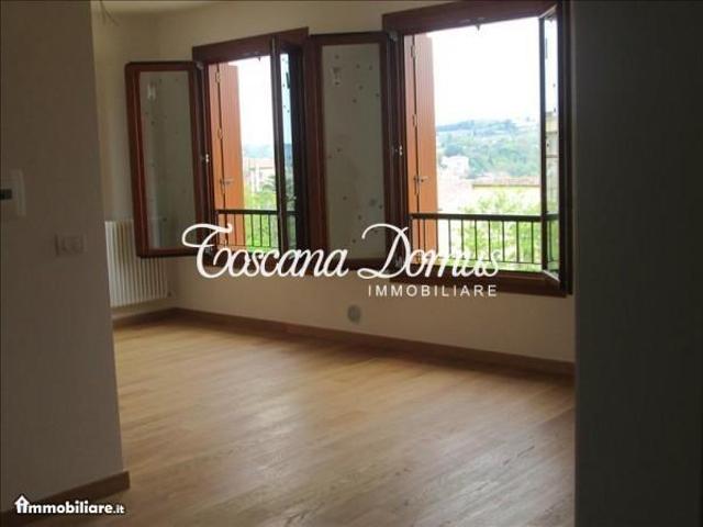 Trilocale in vendita, Siena ravacciano