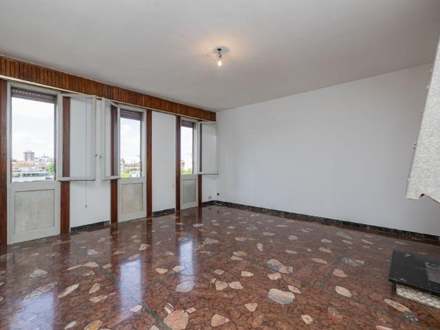 Trilocale in Via Gioacchino Murat, Milano