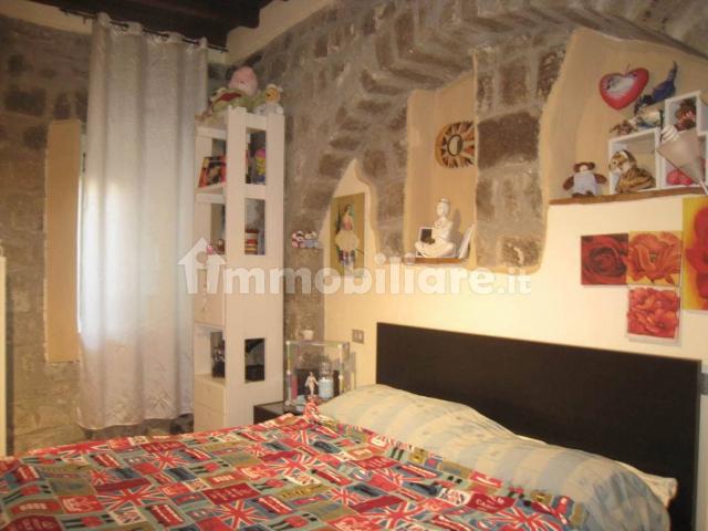 Trilocale ottimo stato, piano terra, Centro, Montefiascone