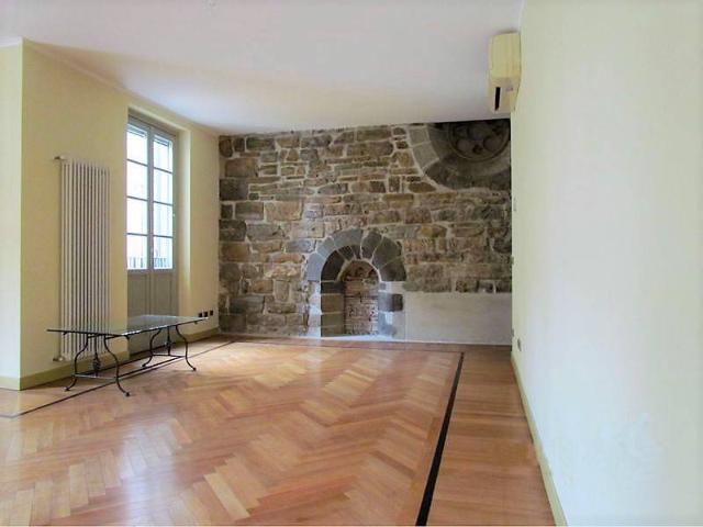 Trilocale ottimo stato, primo piano, Centro, Bergamo