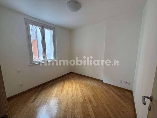 Trilocale ottimo stato, primo piano, Centro Storico, Voghera