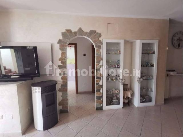 Trilocale ottimo stato, primo piano, Centro, Subbiano