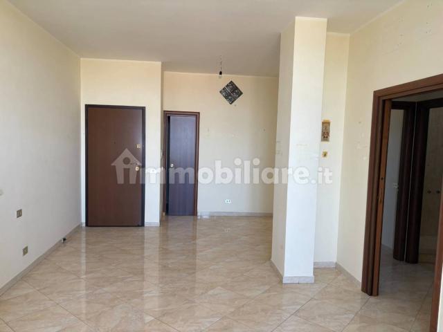 Trilocale ottimo stato, quarto piano, Centro, Ottaviano