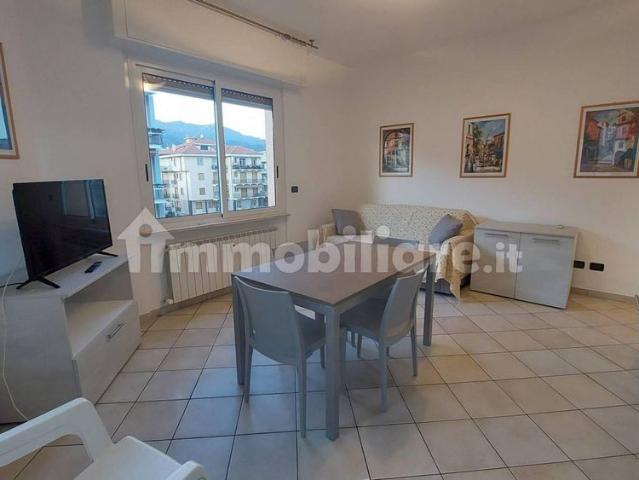 Trilocale ottimo stato, quarto piano, Centro, Loano