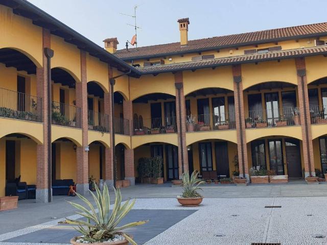 Trilocale ottimo stato, su più livelli, Centro, Giussano