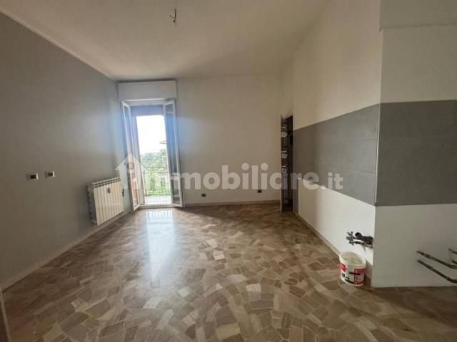 Trilocale ottimo stato, sesto piano, Bolognina, Bologna