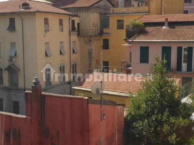 Trilocale ottimo stato, terzo piano, Centro Storico, La Spezia