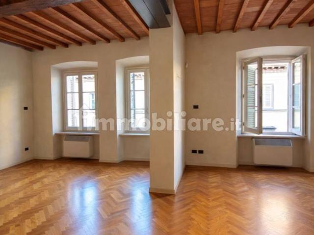 Trilocale ottimo stato, terzo piano, Centro Storico, Parma
